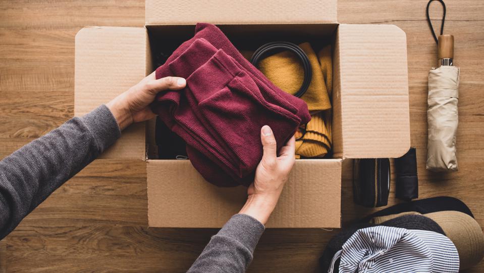 Tips Membungkus Baju Agar Menarik Dan Aman Dikirim Ke Luar Negeri